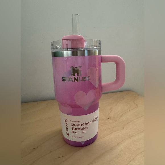 Stanley Valentine Powder Pink Heart Gradient 20oz Flowstate Quencher Tumbler - Picture 4 of 7
